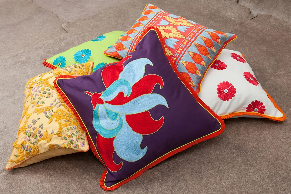 Cantaara: Home textiles, archive image 6